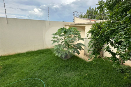 Casa à venda com 3 quartos, sendo 1 suíte, em Jardim Santa Marta, Cuiabá, MT