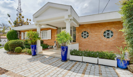 Casa Térrea à venda com 4 suítes em Chácara Flora, São Paulo, SP