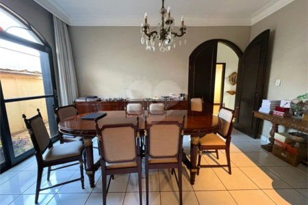 Casa à venda com 3 quartos, sendo 1 suíte, em Jardim São Luiz, Ribeirão Preto, SP