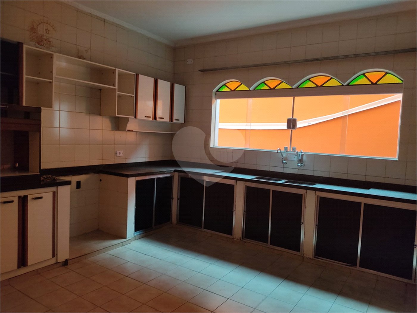 Sobrado à venda com 4 quartos, sendo 1 suíte, em Cidade Jardim Cumbica, Guarulhos, SP