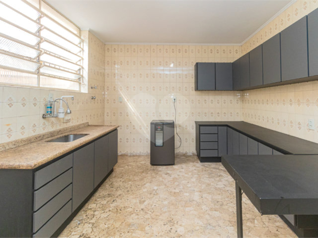 Sobrado à venda com 3 quartos, sendo 1 suíte,  em Vila Mascote, São Paulo, SP