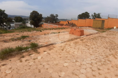 Terreno à venda em Parque Santa Márcia, Votorantim, SP