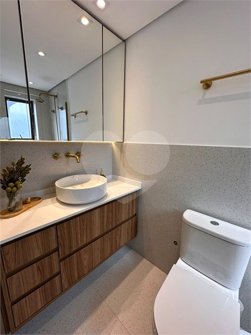 Apartamento para alugar com 3 quartos, sendo 2 suítes, em Moema, São Paulo, SP