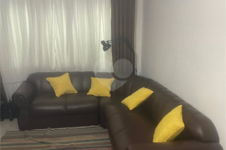 Sobrado à venda com 3 quartos em Vila Nova Alba, São Paulo, SP