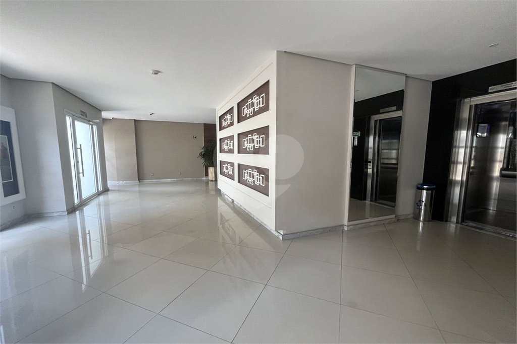 Apartamento à venda com 2 quartos em Vila Paiva, São Paulo, SP
