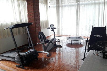 Casa à venda com 5 quartos, sendo 3 suítes, em Butantã, São Paulo, SP