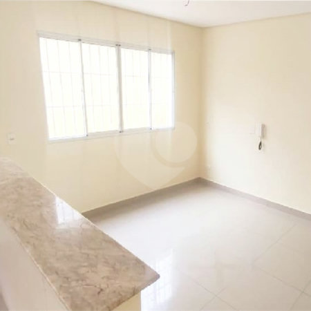 Sobrado à venda com 3 quartos, sendo 1 suíte,  em Cidade São Francisco, São Paulo, SP