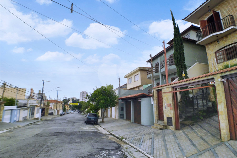 Sobrado à venda com 4 quartos, sendo 3 suítes, em Parada Inglesa, São Paulo, SP
