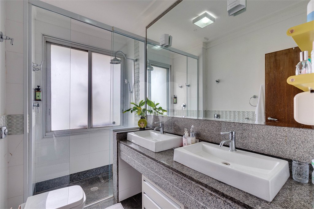 Apartamento à venda com 4 suítes em Jardim Marajoara, São Paulo, SP