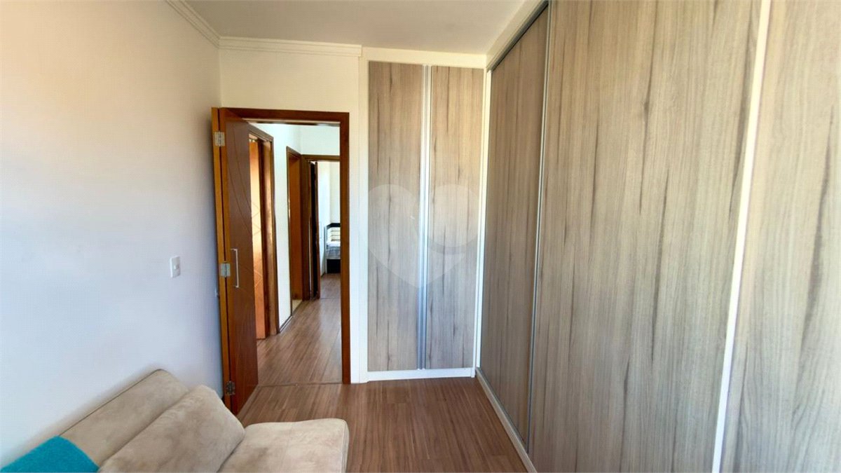 Casa à venda com 3 quartos, sendo 1 suíte, no condomínio Residencial Village Salermo, Sorocaba - SP