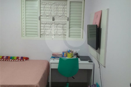 Casa à venda com 3 quartos, sendo 1 suíte, em Recanto das Flores, Ribeirão Preto, SP