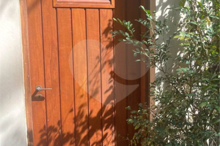 Sobrado à venda ou para alugar com 8 quartos, sendo 4 suítes, em Jardim Marajoara, São Paulo, SP