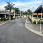 Casa à venda com 3 quartos, sendo 1 suíte, em Jardim Santa Bárbara, Atibaia, SP