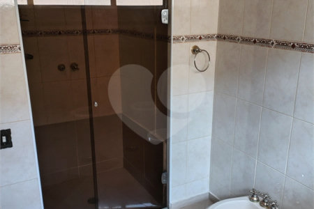 Sobrado à venda com 4 quartos, sendo 2 suítes, em Sumarezinho, São Paulo, SP