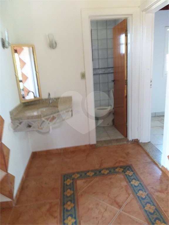 Chácara à venda com 4 quartos, sendo 2 suítes,  em Batatuba, Piracaia, SP