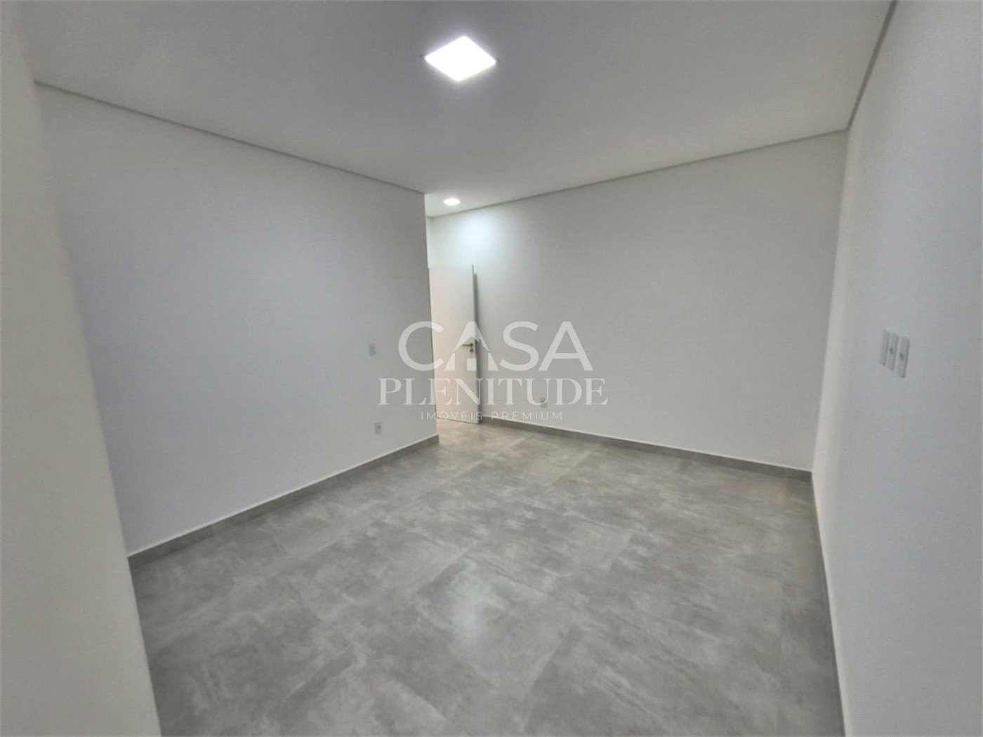 Casa em condomínio à venda com 3 suítes em Wanel Ville, Sorocaba, SP