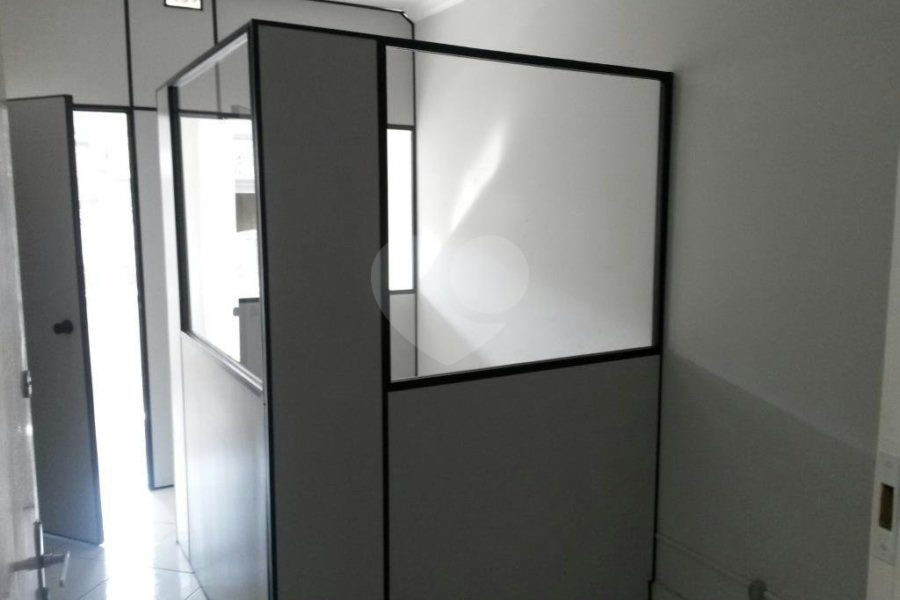 Sobrado à venda com 15 quartos, sendo 3 suítes, em Tucuruvi, São Paulo, SP