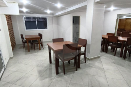 Apartamento à venda com 2 quartos em Vila Guilhermina, São Paulo, SP