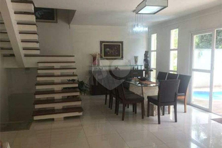 Casa à venda com 4 quartos, sendo 3 suítes,  no condomínio Residencial Nova Cantareira, São Paulo - SP