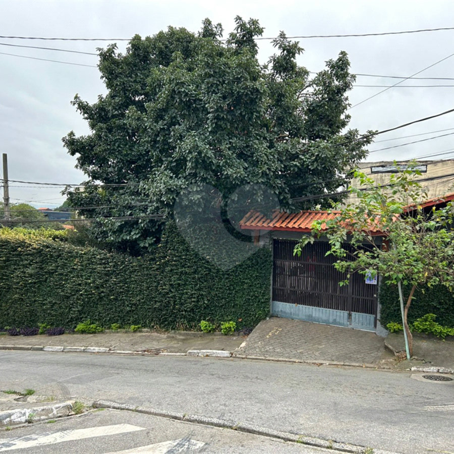 Casa à venda com 3 quartos em Parque Sonia, São Paulo, SP