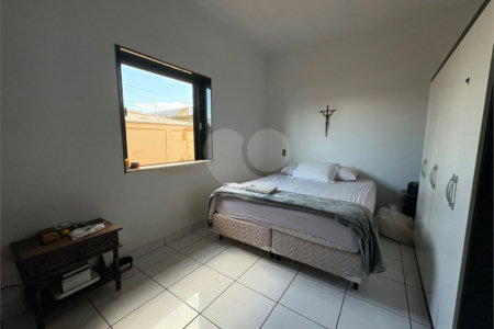 Casa à venda com 3 quartos, sendo 1 suíte, em Jardim São Luiz, Ribeirão Preto, SP