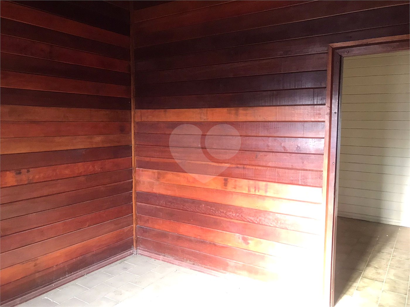 Casa à venda com 3 quartos, sendo 1 suíte, no condomínio Zuleika Jabour, Salto - SP