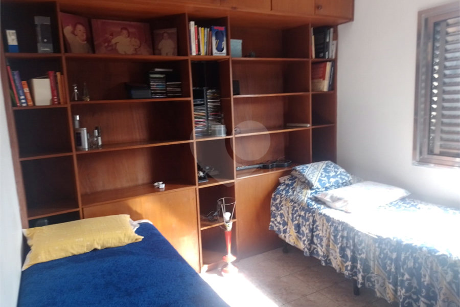 Sobrado à venda com 3 quartos, sendo 1 suíte,  em Tremembé, São Paulo, SP
