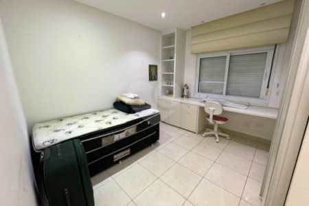 Casa à venda com 4 suítes em Chácara Mafalda, São Paulo, SP