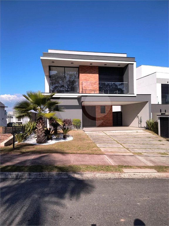 Casa à venda com 3 quartos, sendo 1 suíte, no condomínio Bella Città - Fazenda Rodeio, Mogi das Cruzes - SP