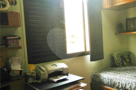 Sobrado à venda com 3 quartos, sendo 1 suíte, em Vila Brasilina, São Paulo, SP