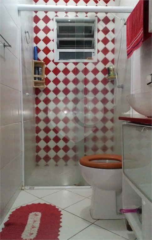 Sobrado à venda com 2 quartos em Jardim Rosemary, Cotia, SP