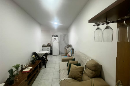 Apartamento à venda com 2 quartos em Vila Asem, Itapetininga, SP
