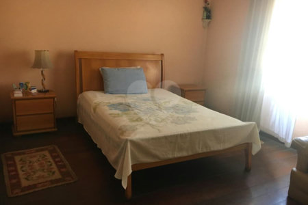 Casa à venda com 1 quarto, sendo 2 suítes, no Centro, Itaguaí, RJ