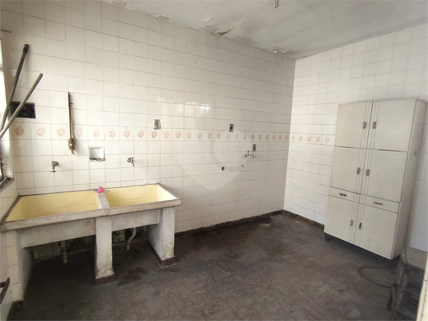 Sobrado à venda com 3 quartos, sendo 1 suíte, em Tremembé, São Paulo, SP