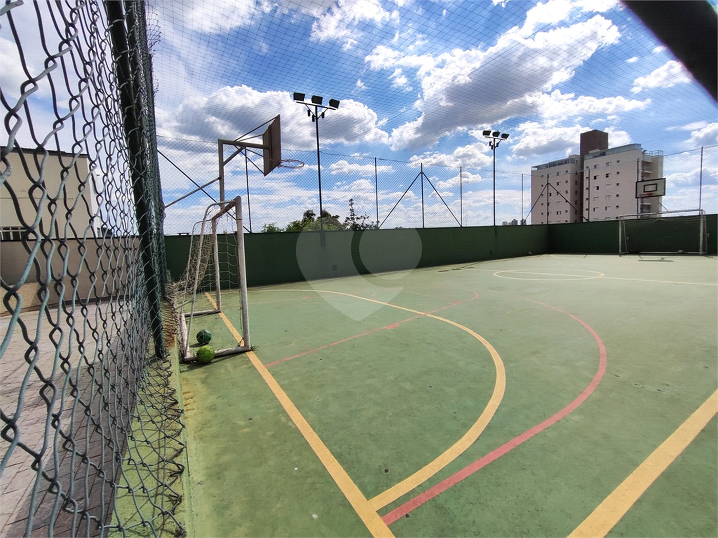Apartamento à venda com 3 quartos, sendo 1 suíte,  em Vila Ester (zona Norte), São Paulo, SP