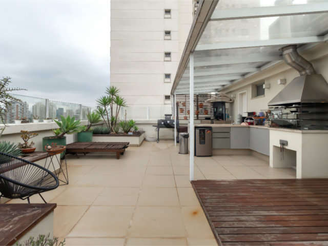 Apartamento à venda com 2 quartos, sendo 1 suíte,  em Campo Belo, São Paulo, SP