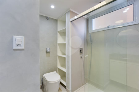 Apartamento à venda com 2 quartos, sendo 1 suíte, em Santo Amaro, São Paulo, SP