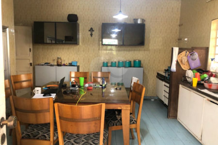 Casa à venda com 4 quartos, sendo 1 suíte,  em Jardim Colombo, São Paulo, SP
