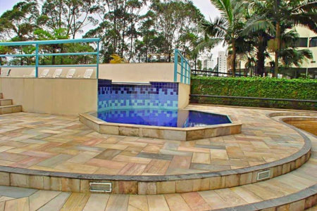 Apartamento à venda com 3 quartos, sendo 1 suíte,  em Jardim Parque Morumbi, São Paulo, SP
