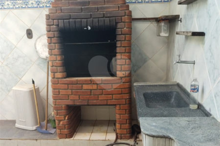 Sobrado à venda com 2 quartos, sendo 1 suíte, em Parque das Rosas, Itu, SP