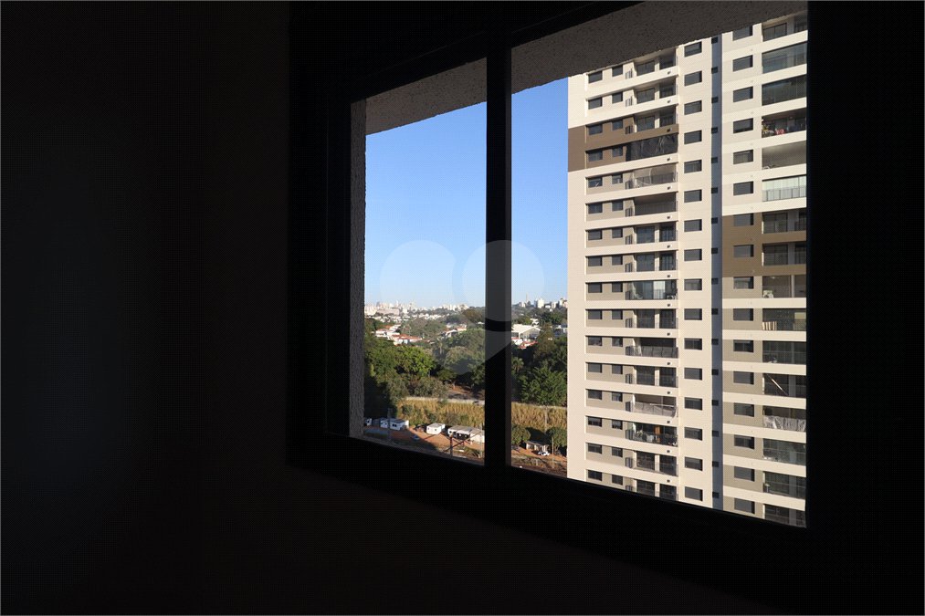 Apartamento à venda com 3 quartos, sendo 1 suíte, em Vila Anastácio, São Paulo, SP