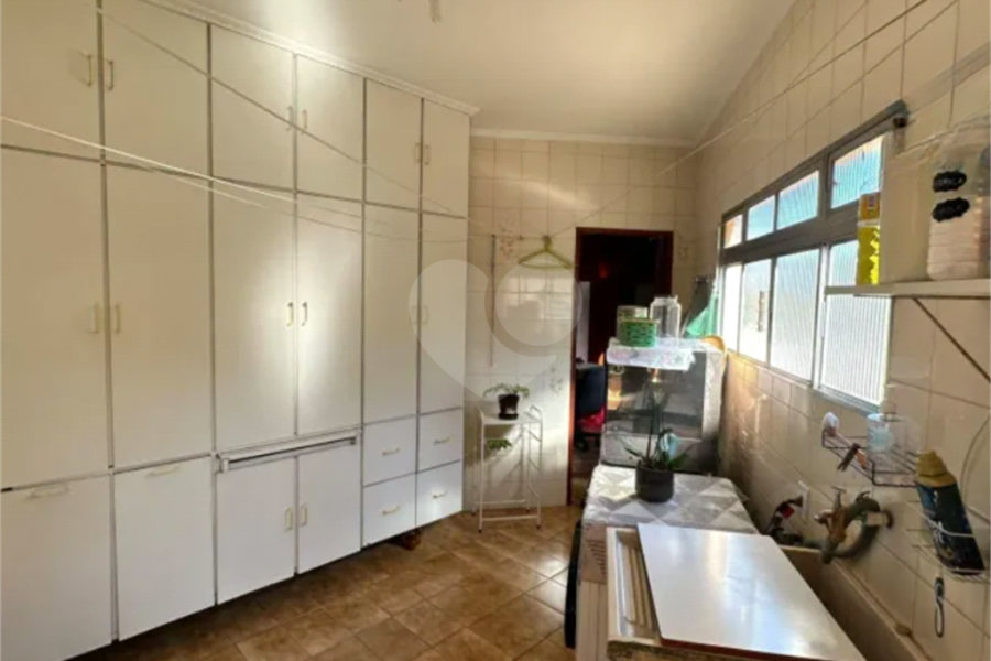 Sobrado à venda com 4 quartos, sendo 1 suíte, em Jardim Regina, São Paulo, SP
