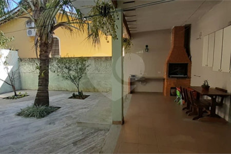Sobrado à venda com 3 quartos em Água Fria, São Paulo, SP