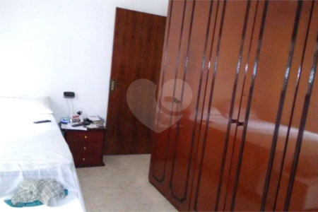 Sobrado à venda com 3 quartos, sendo 1 suíte, em Jardim Suzano, Suzano, SP