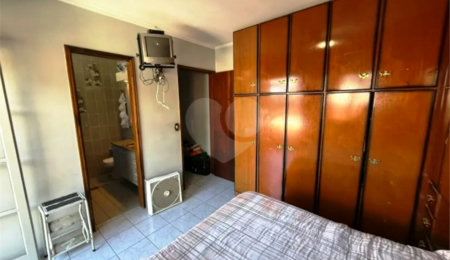 Sobrado à venda com 3 quartos, sendo 1 suíte,  em Campo Grande, São Paulo, SP
