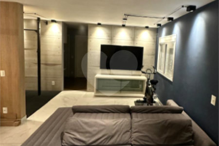Apartamento à venda com 3 quartos, sendo 1 suíte,  em Jardim Vazani, São Paulo, SP