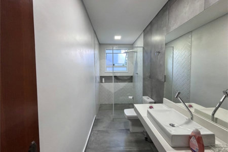 Casa à venda com 3 quartos, sendo 1 suíte, em Parque Três Meninos, Sorocaba, SP