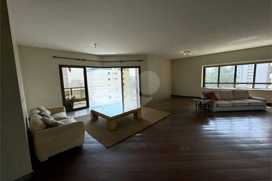 Apartamento à venda com 4 quartos, sendo 2 suítes, em Morumbi, São Paulo, SP