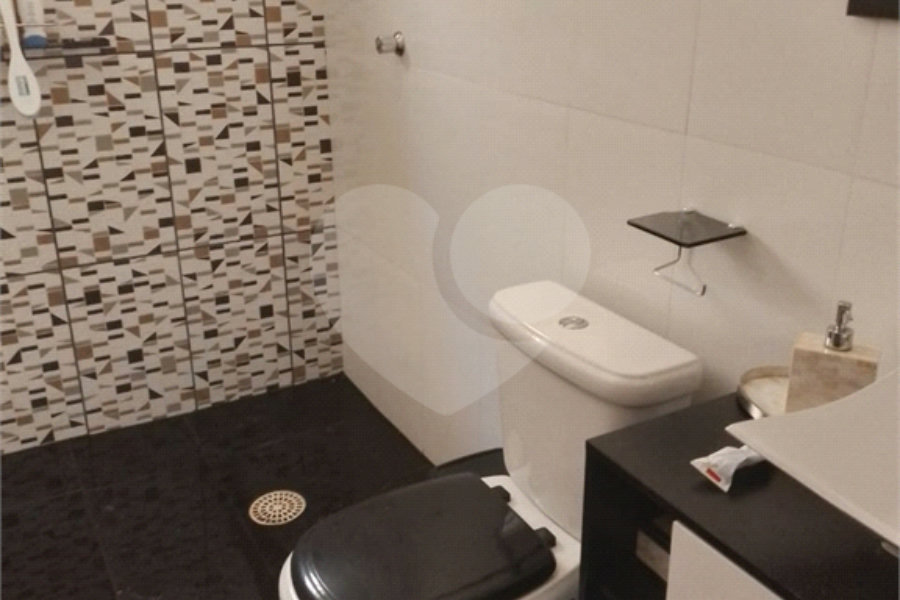 Sobrado à venda com 4 quartos no Brasilândia, São Paulo, SP