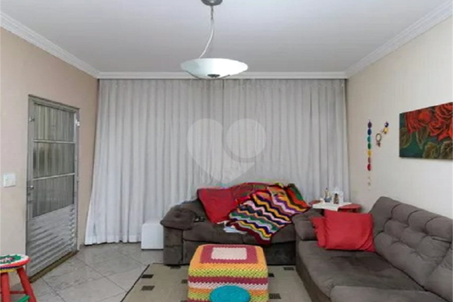Casa à venda com 3 quartos, sendo 1 suíte, em Vila Gustavo, São Paulo, SP